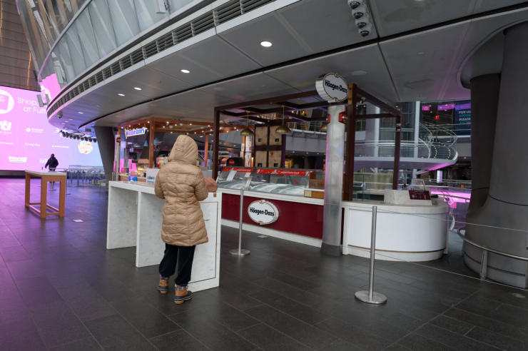 The Häagen-Dazs concession, on the street level of the Fulton Center, closed about a month ago. Photo: Carl Glassman/Tribeca Trib